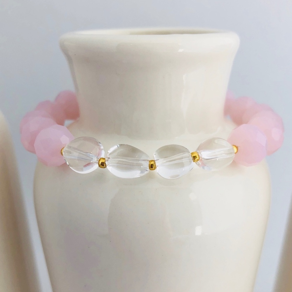 GEMSTONE | Rose & Crystal Quartz Beaded Bracelet - Picture 1 of 2